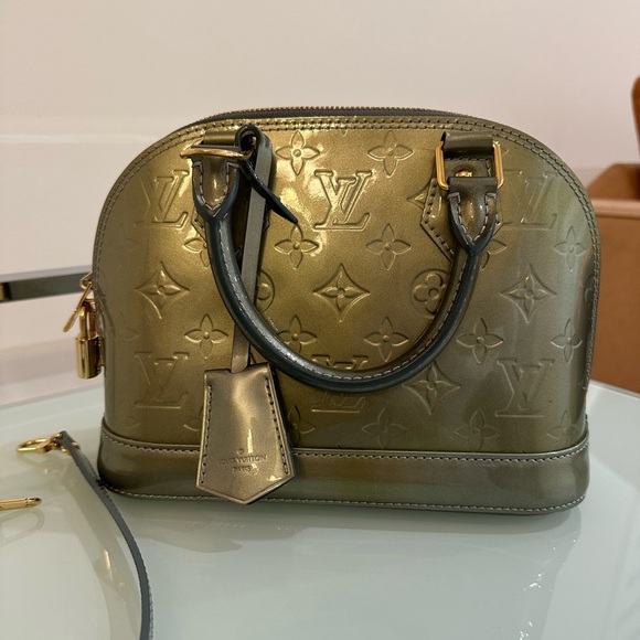 Louis Vuitton Vernis BB Alma - Picture 2 of 7